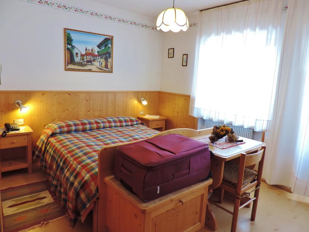 Albergo Ombrettola 팔카데 객실 사진